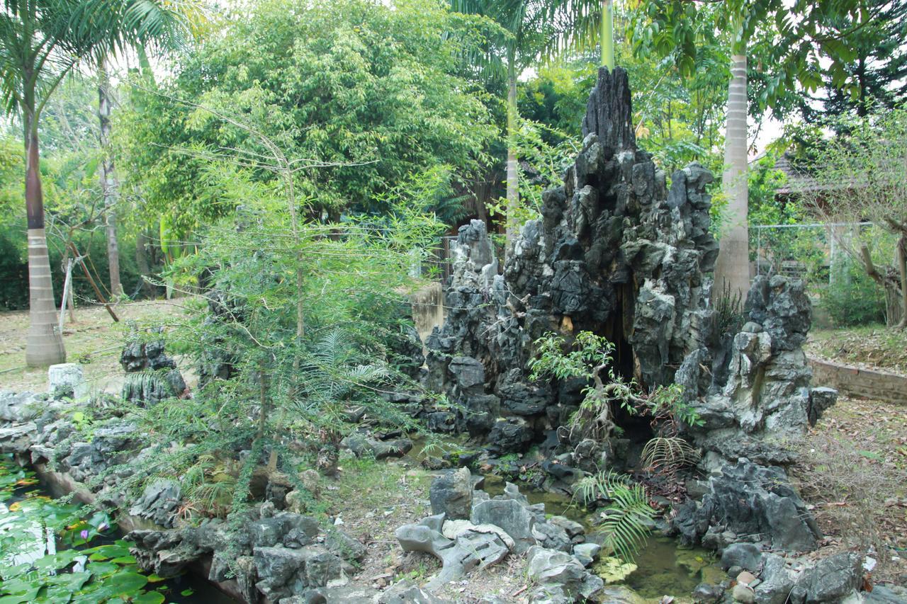 Hôtel Khach San Linh Huong à Son La Extérieur photo