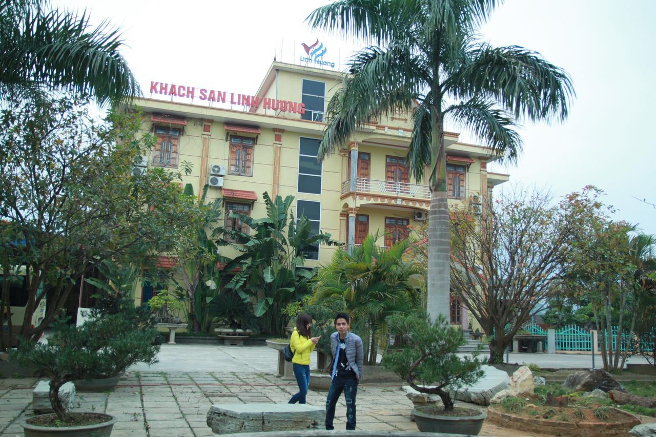 Hôtel Khach San Linh Huong à Son La Extérieur photo