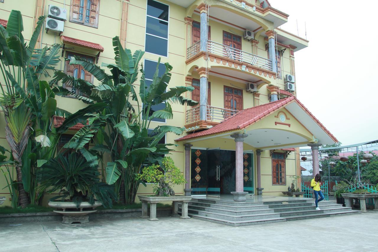Hôtel Khach San Linh Huong à Son La Extérieur photo